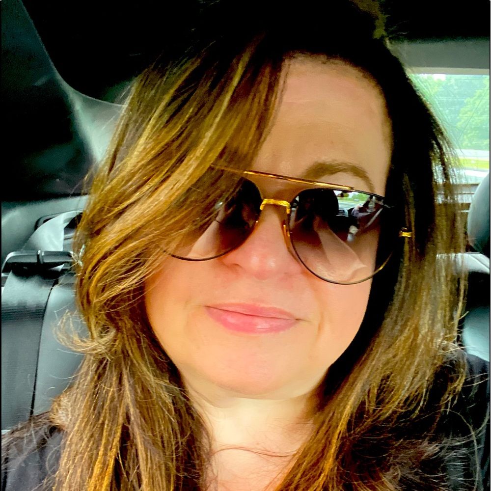 Meet your Posher, Sara